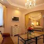 Wellness Zlata Lipa 호텔 데친