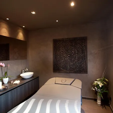 Wellness Zlata Lipa فندق 4*