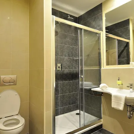 Hotel Wellness Zlata Lipa 4*