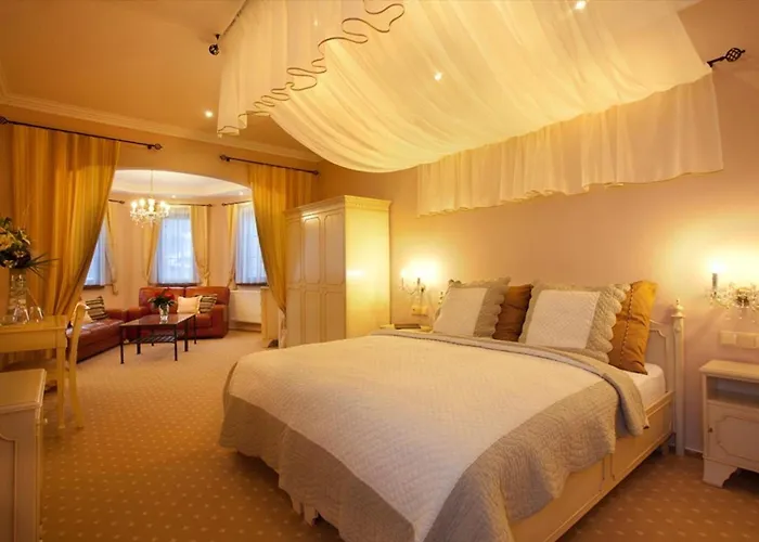 酒店 Wellness Zlata Lipa 4*